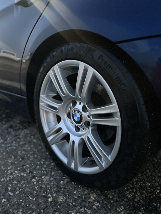 BMW E90 318D facelift