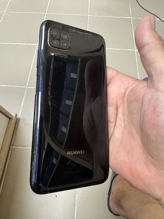 Huawei P40 Lite 6/128gb - отлични