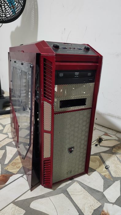 Продам кейс core i7 9700k, Gigabyte z390 UD
