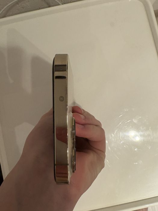 Продам 13 pro max