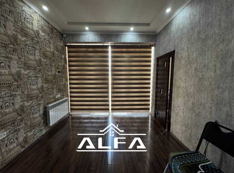 Do’kon sotiladi. 40m2 1-qavat va 200m2 podvali bilan birga.#a505