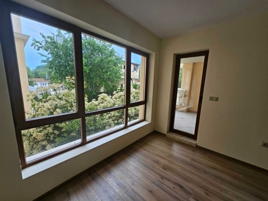 Тристаен Апартамент с паркомясто в  комплекс Varna South Bay Beach Residence - гр. Варна
