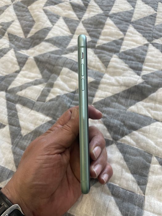 Iphone 11 за части