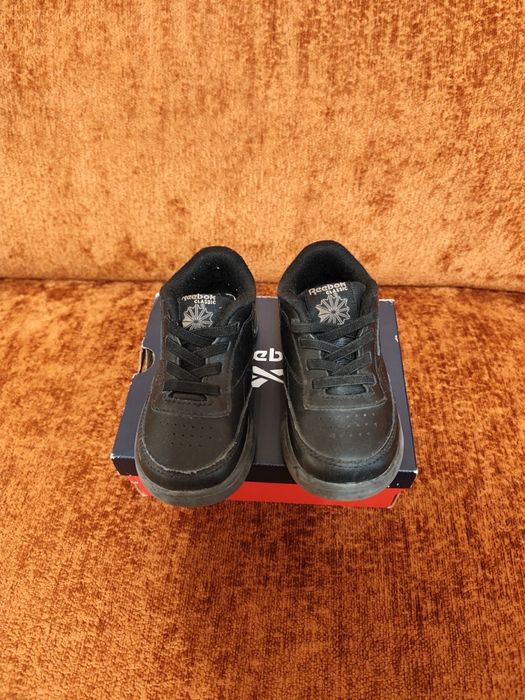 Детски кожени обувки Reebok - размер 23.5