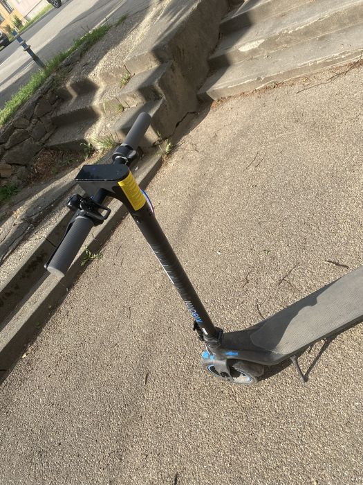 vand trotineta xiaomi 25 kmh 4 lite g2