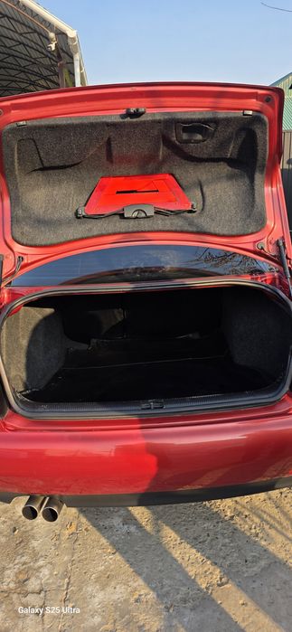 Продам  Audi A4 возможно уступка