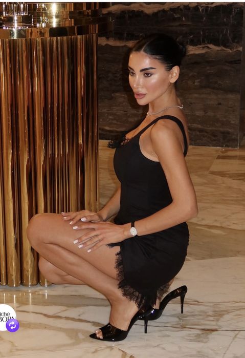 Cliche черна рокля с дантела