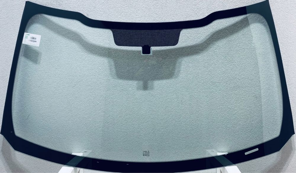 Предно стъкло F150/F250/F350 15-20