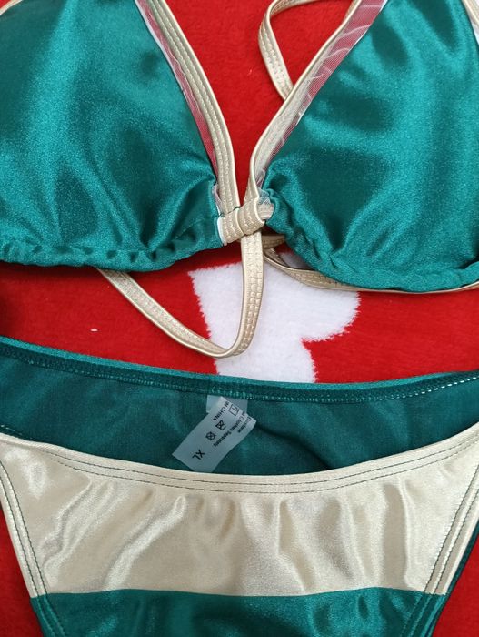 Costume de baie din 2 piese, 75 de lei bucata!