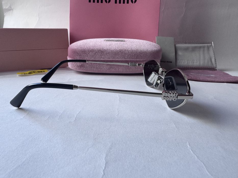 Ochelari de soare Miu Miu SMU 56Z 56-17 145, Noi