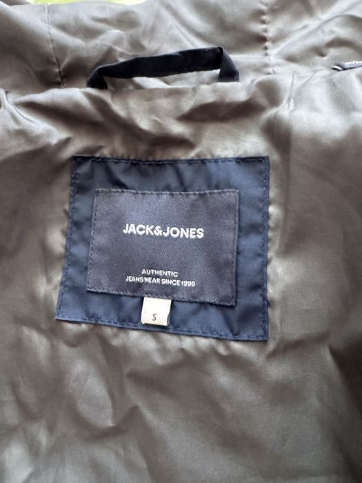 Яке Jack and Jones
