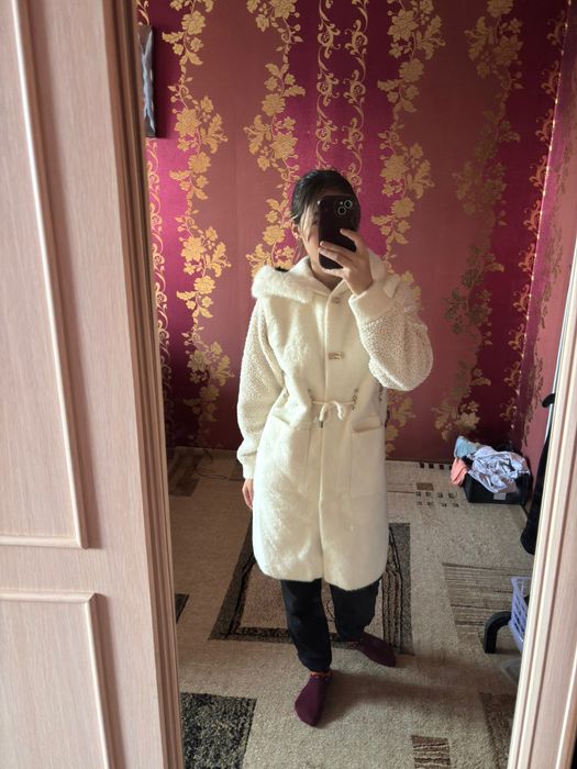 Альпака зимняя с капюшоном