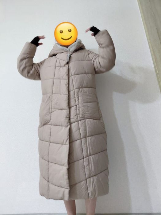 Продам тёплый женский пуховик с капюшоном