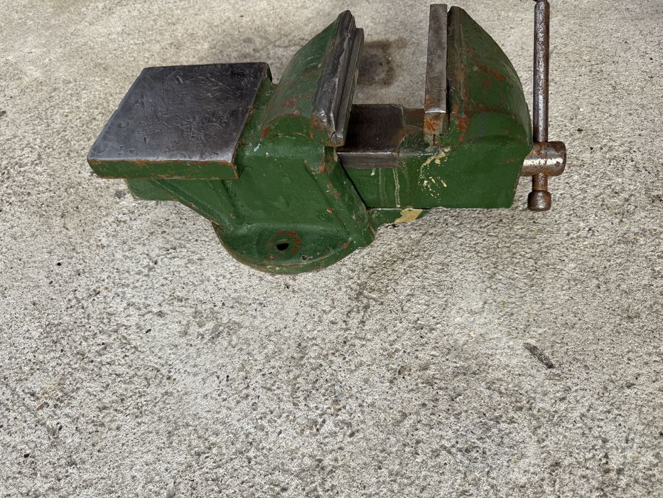 Menghina industriala