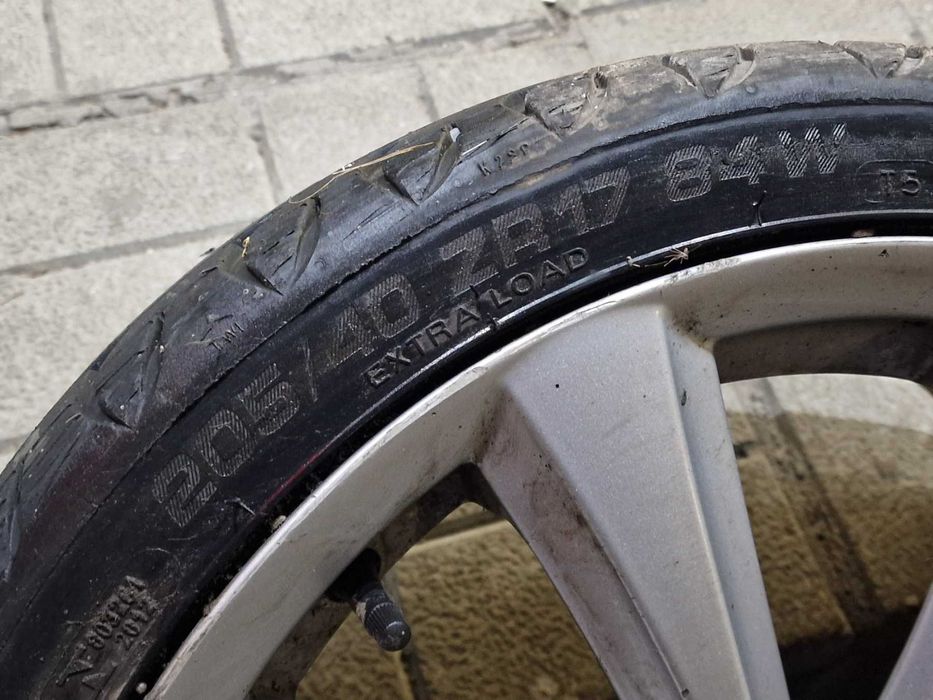 Гуми TAURUS ULTRA HIGH / FIAT 4X100 / 205/40 ZR17 / DOT 0317 / 7mm