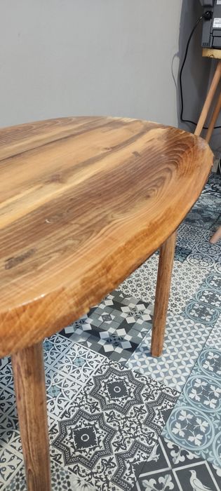 Măsuțe din lemn de cireș ,nuc și visin