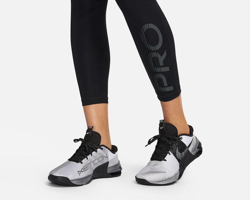 100% Оригинален дамски клин Nike Pro