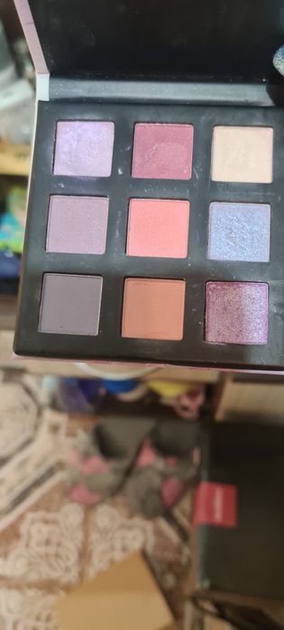 Лосиони, душ гелове,шамоани и пяни за коса