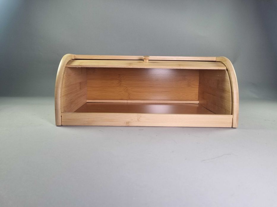 Дървена кутия за хляб