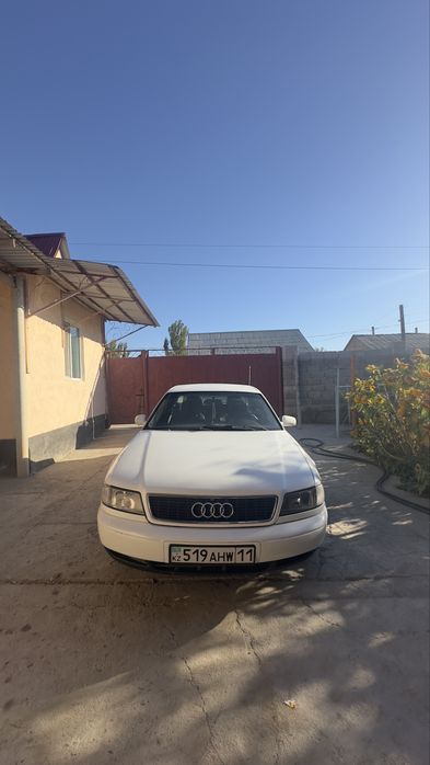 Audi A8 2.8 Quattro