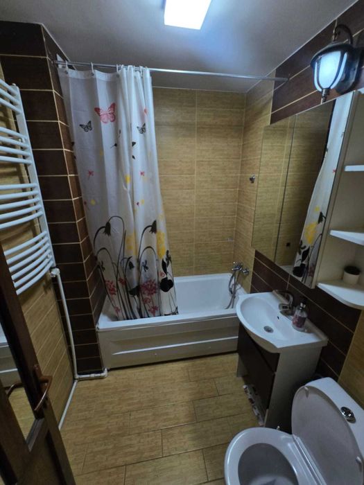 Apartament 3 camere ZONA ULTRACENTRALA