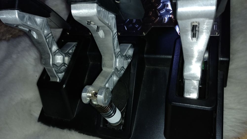 Топ Волан с педали Thrustmaster T300RS GT