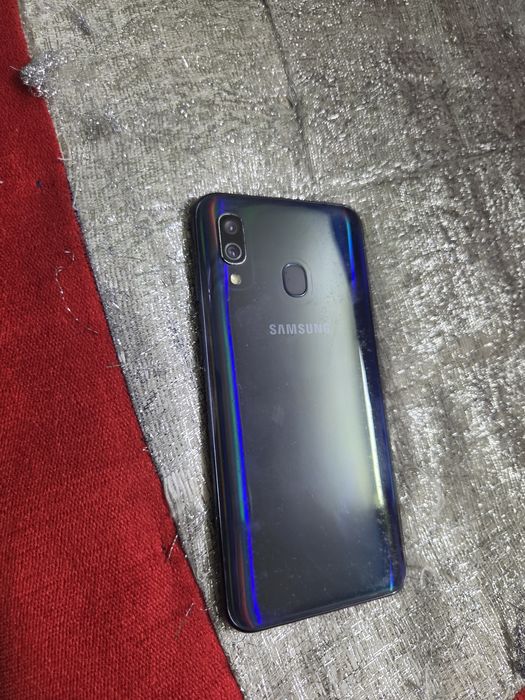 Samsung A40 64gb