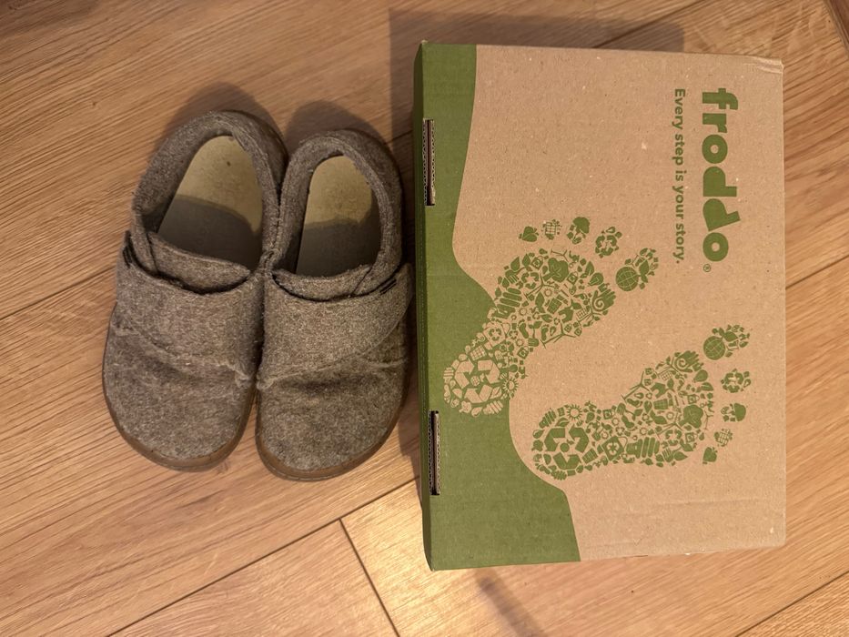 Froddo боти 30 и пантофи 30 и 28