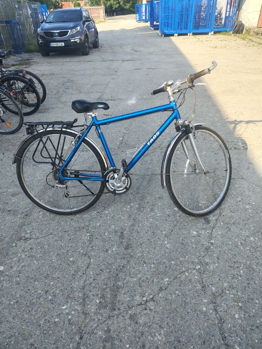 Bicicleta Taos cadru de aluminiu foarte ușoară. Roti 28