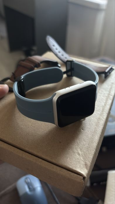 Apple watch 3 с двумя ремешками