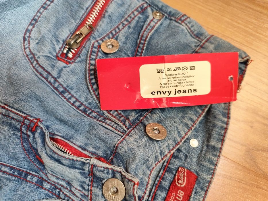 Pantaloni jeans dama noi