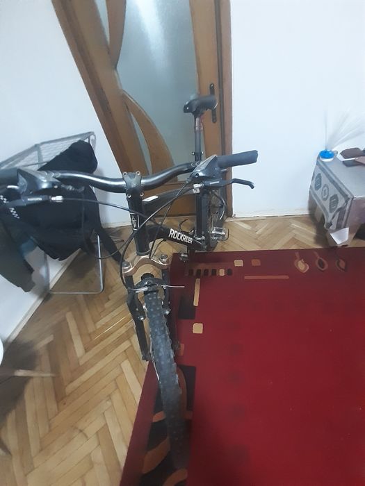 Vând bicicleta montabaik