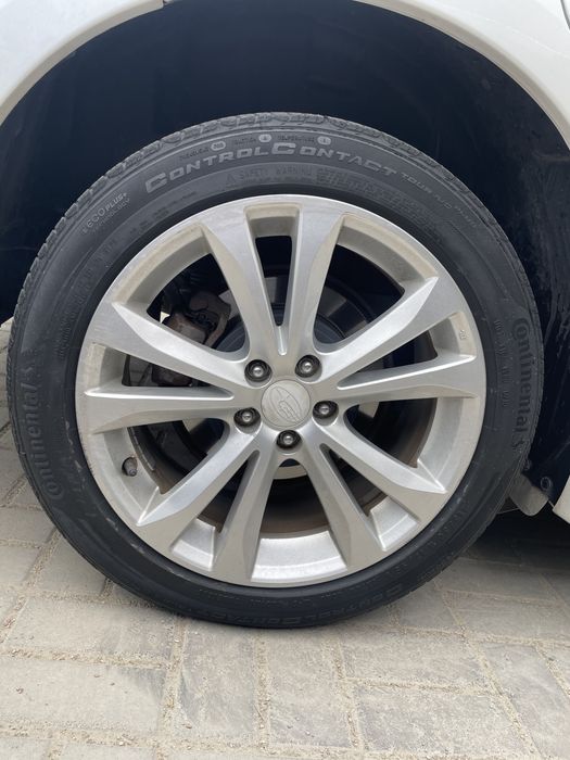 Продам шины Continentale 215/50/17 2шт