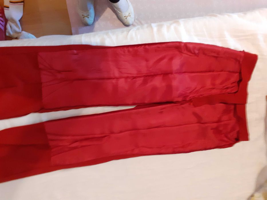 Compleu Sacou și Pantalon,măsura 40-42, firma Dika Spania ,roșu,lână,
