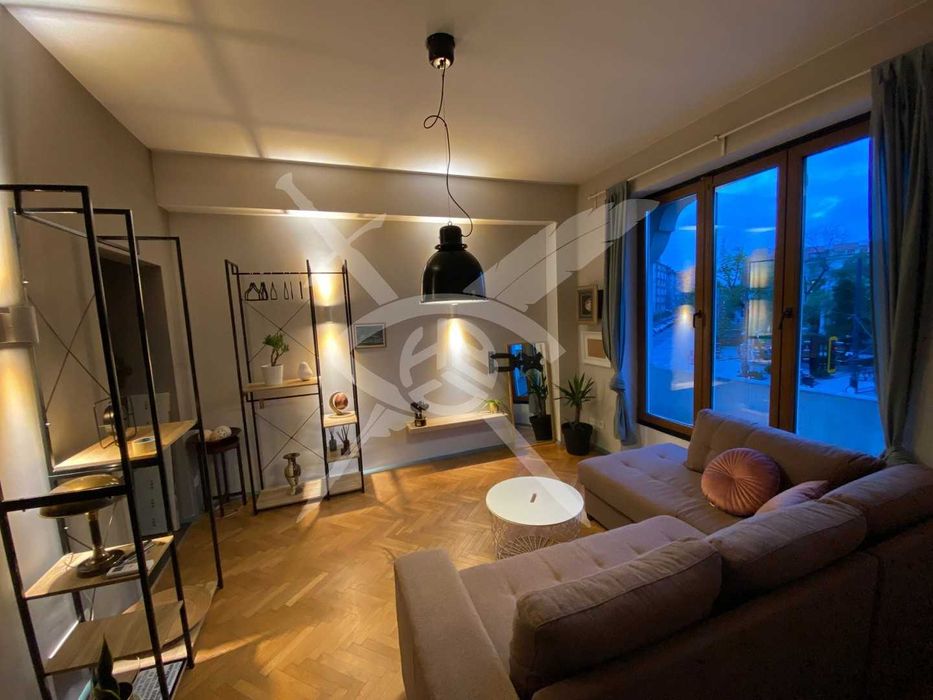 Дава се под наем Двустаен апартамент в София, Център - 60 кв.м за 780 € - Снимка #3