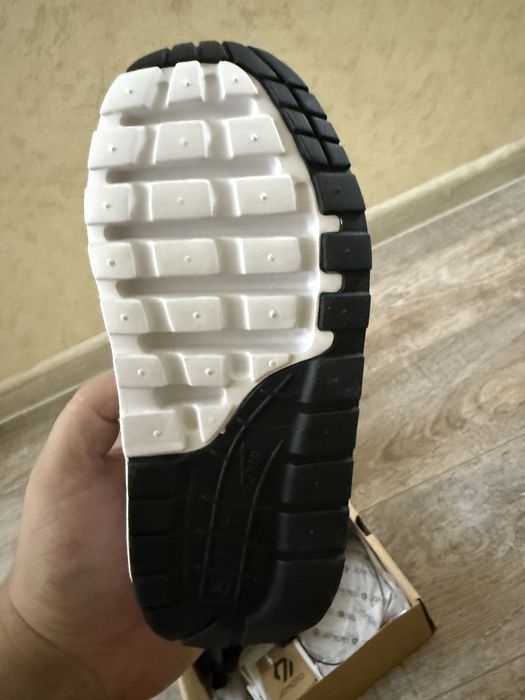 кроссовки детские новые Nike