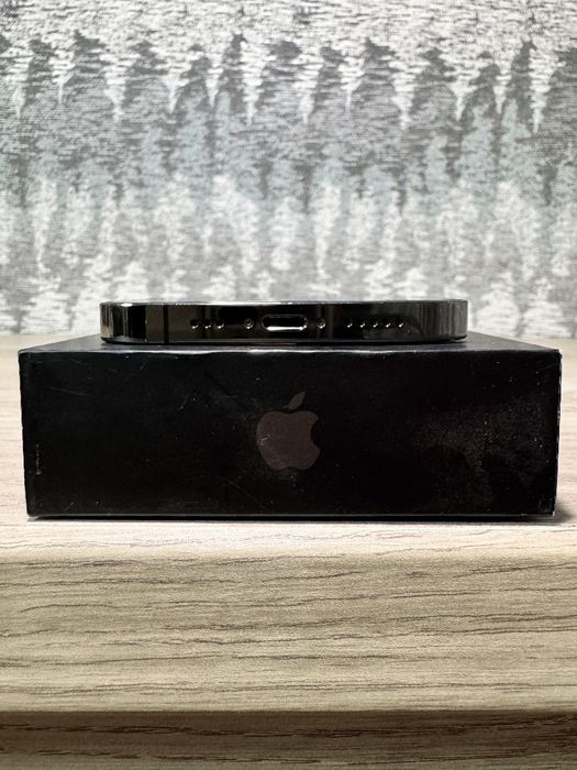 iPhone 12 Pro (128ГБ) space black