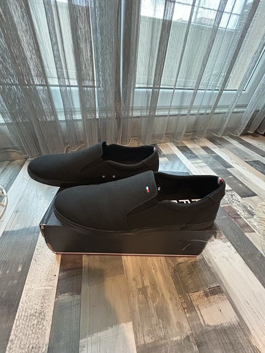Обувки Tommy Hilfiger