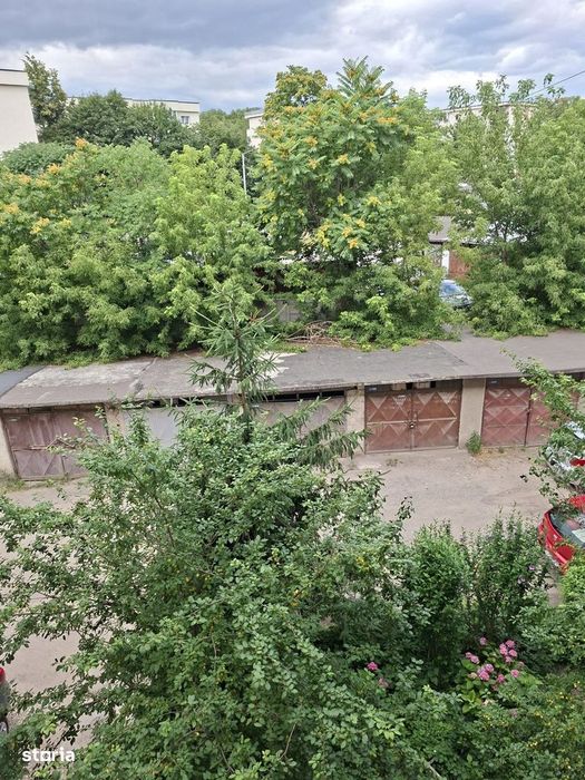 Apartament cu 4 camere de vanzare/centru Turda