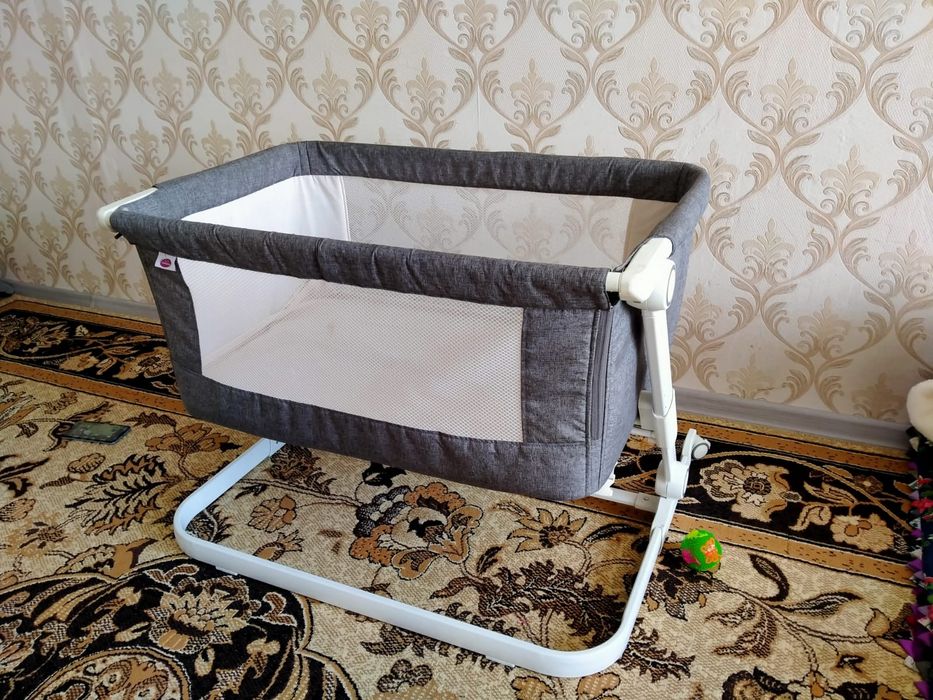 Продается манеж в хорошем состоянии