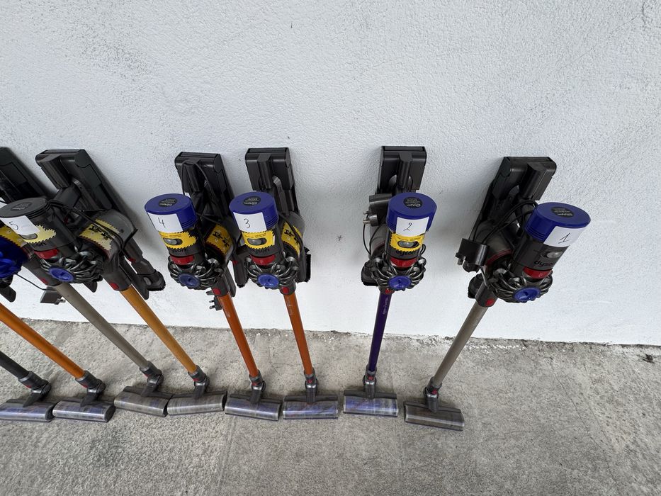 Прахосмукачка на батери - Dyson V8