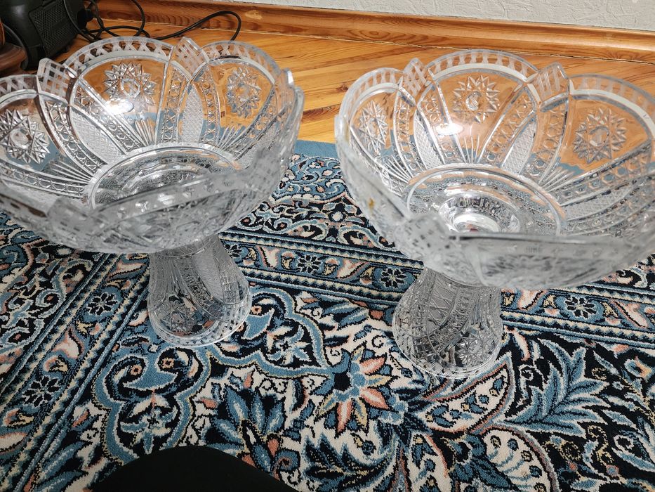 Цена за все ! Хрустальные вазы