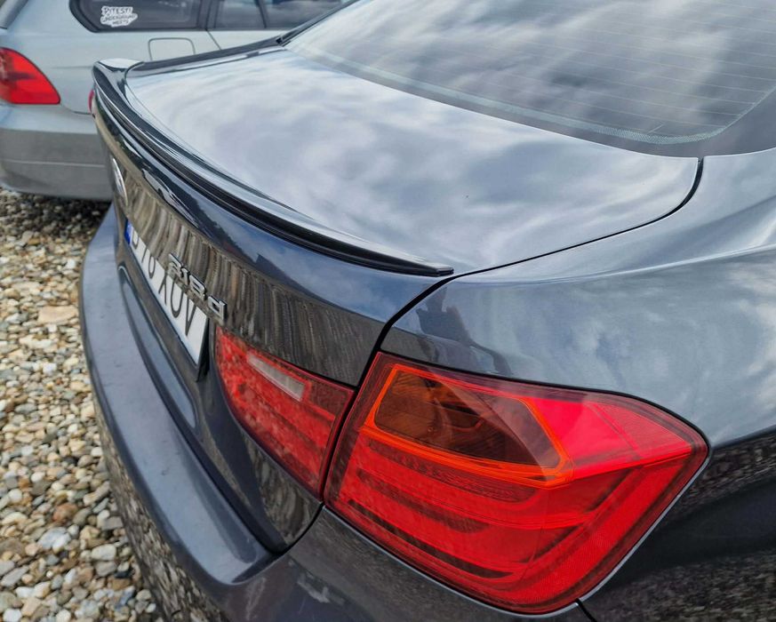 Eleron portbagaj auto BMW Seria 3 F30 F80 2012-2018 negru piano black