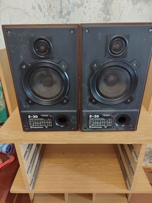Колонки S30 2 штуки