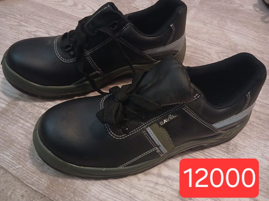 Продам   ботинки