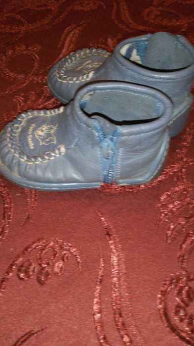 Продавам детски буйки от кожа,  Номер 19.