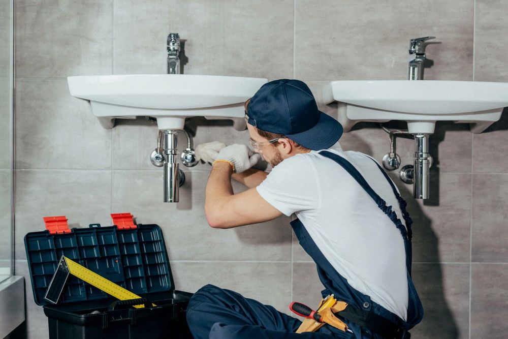 Santexnika dushavoy hammo ariston va boshqa Elektrika uylarni montajni