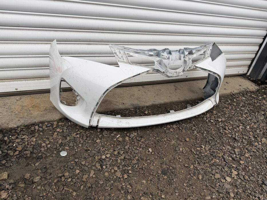 Предна броня за Toyota Yaris (2014-2017)