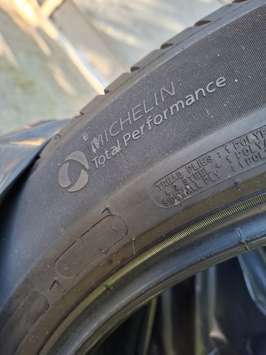 Set 4 anvelope Michelin 225/50 R19 – stare foarte bună