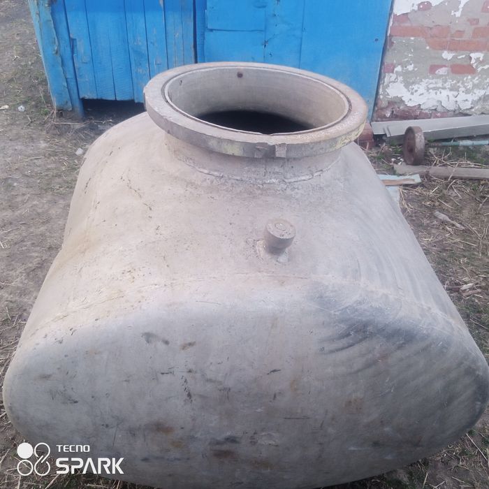 Продам алюминевую бочку